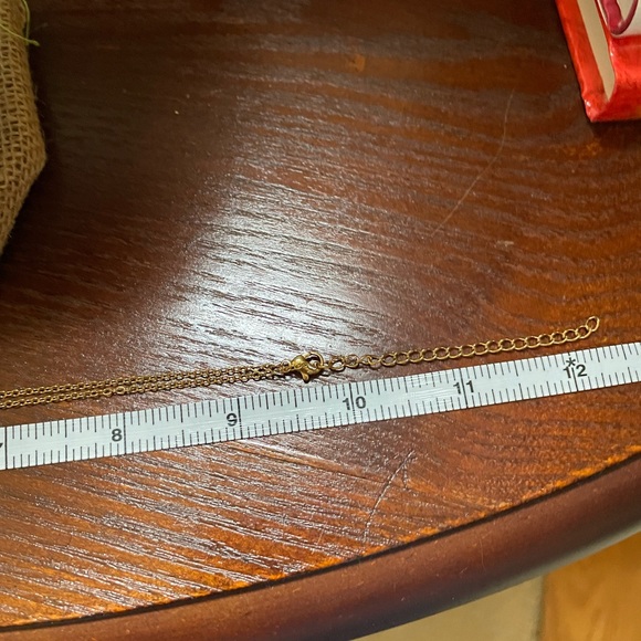 Slide Chic Gold Necklace with Pendant and Bracelet Set - Picture 7 of 9